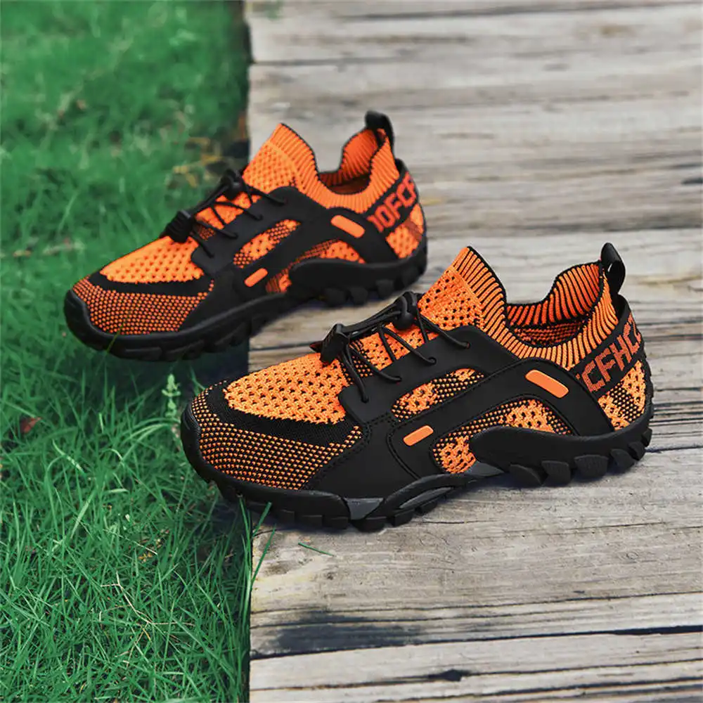 Outdoor Sport News - Size 43 Size 40 Men's Shoes